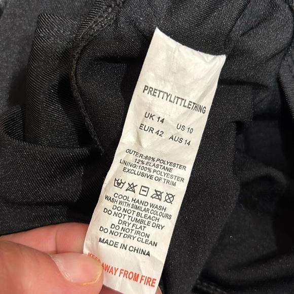 PrettyLittleThing Black Swimwear - Picture 5 of 6